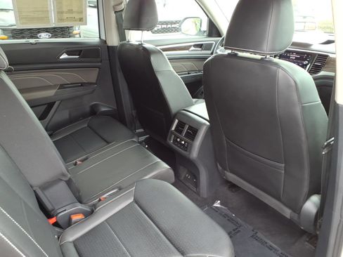 Used 2023 Volkswagen Atlas SE FWD image 13