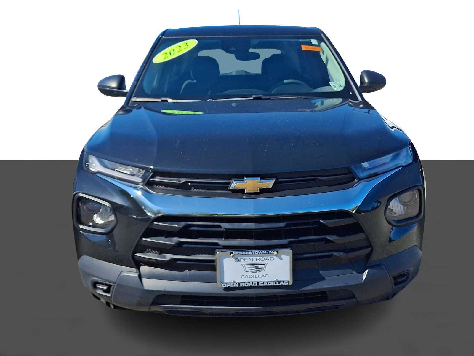 Used 2023 Chevrolet TrailBlazer LS AWD/4WD image 2