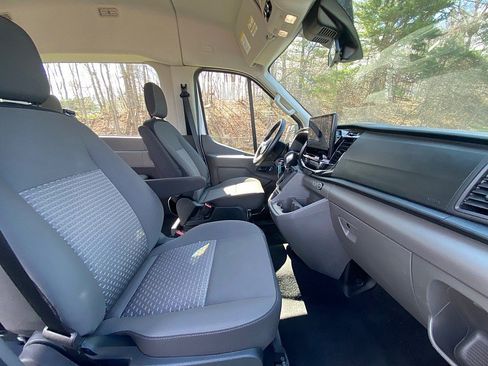 Used 2023 Ford Transit 350 XLT RWD image 25