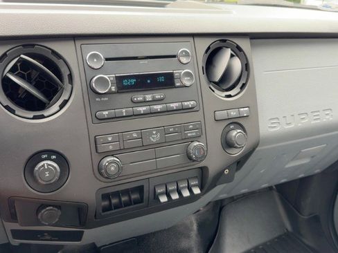Used 2014 Ford F250 XL w/ Power Equipment Group AWD/4WD image 13