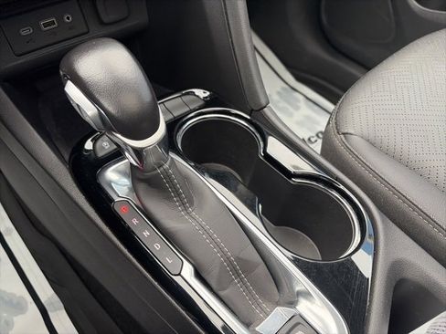 Used 2022 Buick Encore GX Essence w/ Experience Buick Package image 20