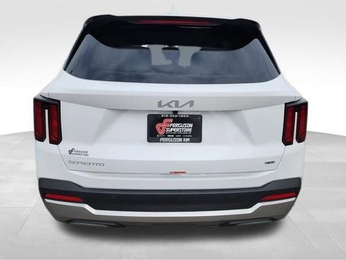 New 2026 Kia Sorento S AWD/4WD image 4