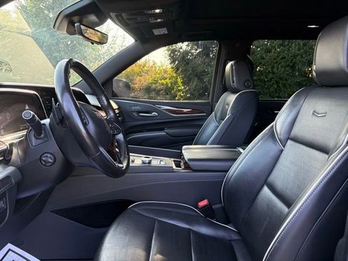 Used 2022 Cadillac Escalade ESV Premium Luxury AWD/4WD image 29
