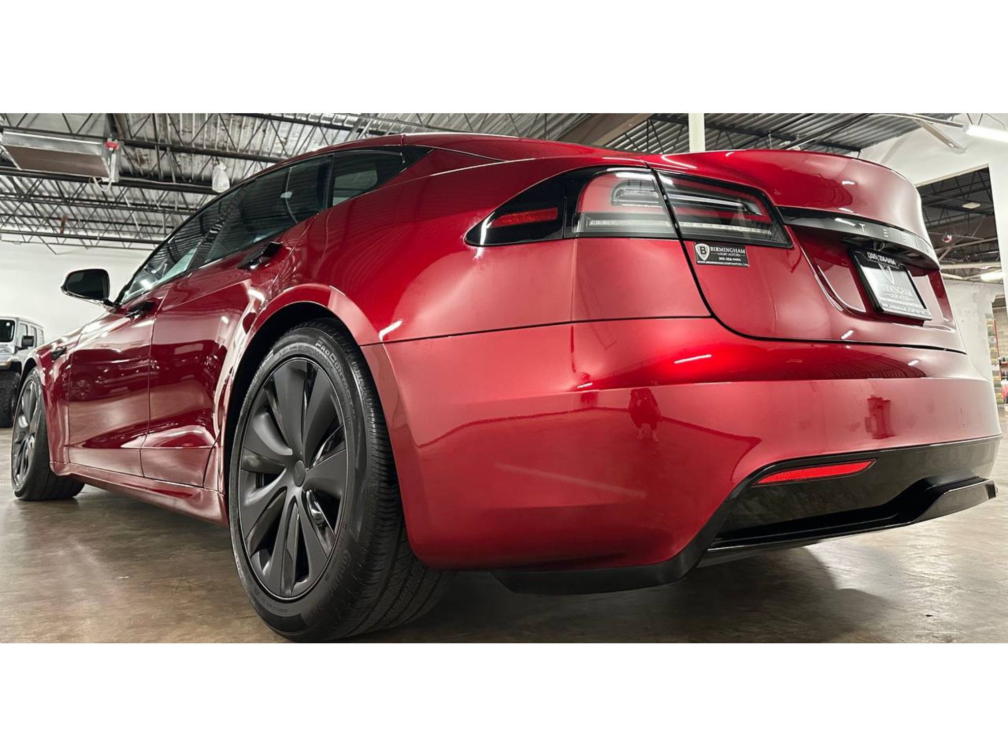 Used 2024 Tesla Model S AWD/4WD image 17