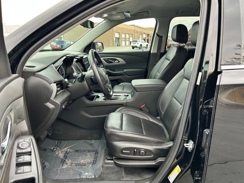Used 2021 Chevrolet Traverse LT w/ LPO, Floor Liner Package image 11