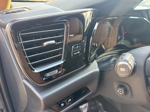 Used 2025 Lexus NX 350h AWD w/ Premium Package image 13