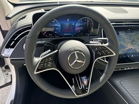New 2026 Mercedes-Benz E 350 4MATIC Sedan image 10