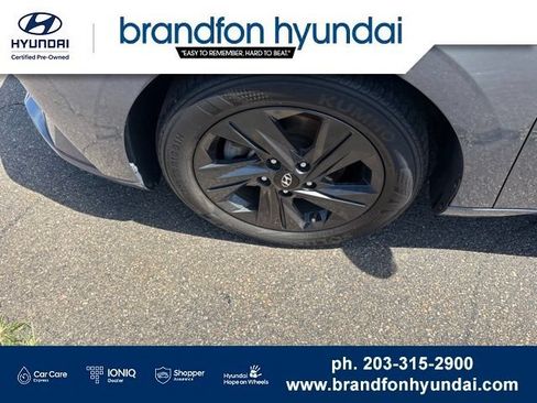 Used 2023 Hyundai Elantra SEL FWD image 32