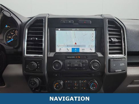 Used 2017 Ford F150 XLT w/ Equipment Group 302A Luxury AWD/4WD image 6