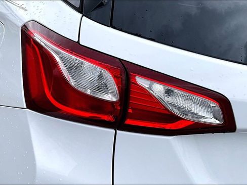 Certified 2018 Chevrolet Equinox Premier FWD image 25