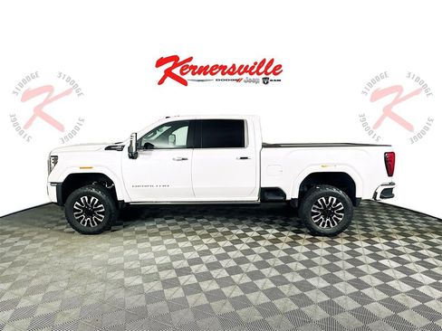 Used 2024 GMC Sierra 2500 Denali Ultimate image 4