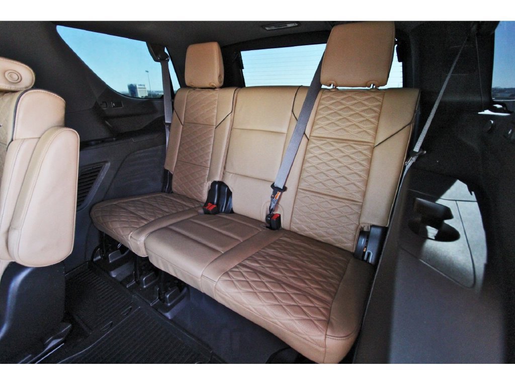 Used 2024 Cadillac Escalade Sport w/ Touring Package AWD/4WD image 13