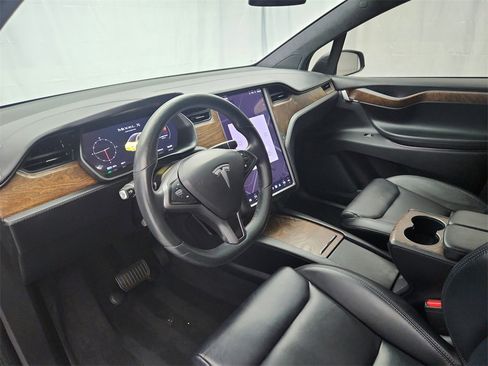 Used 2020 Tesla Model X Long Range image 10