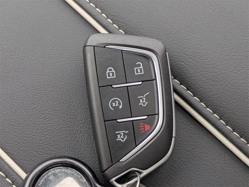 Used 2025 Cadillac Escalade Sport w/ Touring Package image 34