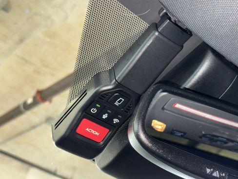 Used 2024 Toyota Sienna Platinum image 31