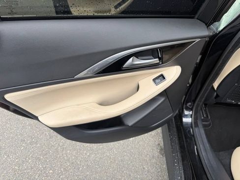 Used 2018 INFINITI QX30 AWD w/ Cargo Package image 14