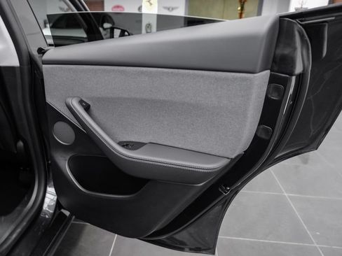 Used 2026 Tesla Model Y 2WD image 44
