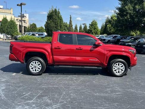 Used 2025 Toyota Tacoma SR5 RWD image 3