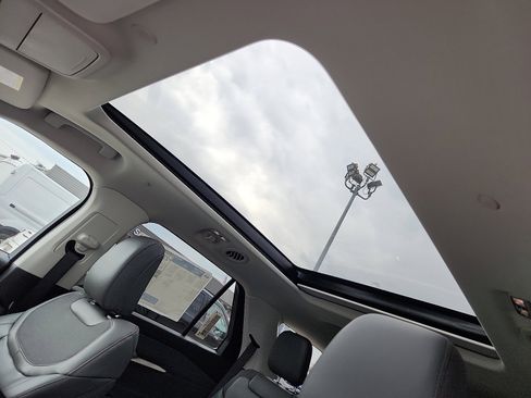 New 2026 Ford Explorer Active image 10