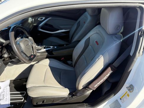 Used 2018 Chevrolet Camaro SS image 8