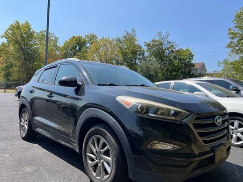 Used 2016 Hyundai Tucson SE w/ Option Group 02 AWD/4WD image 4