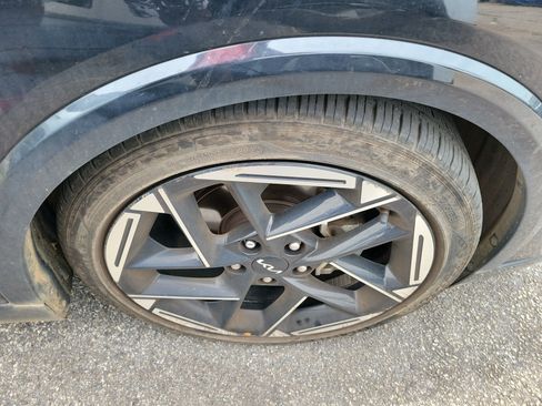 Used 2025 Kia K4 GT-Line w/ GT-Line Sunroof Package FWD image 9