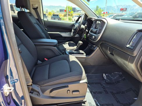 Used 2019 Chevrolet Colorado LT w/ Colorado RST Special Edition AWD/4WD image 28