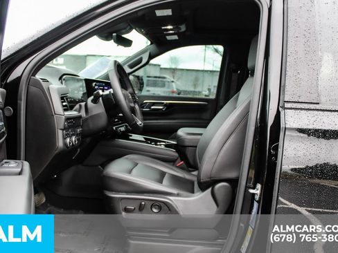 Used 2025 Chevrolet Tahoe Z71 w/ Z71 Off-Road Package AWD/4WD image 16