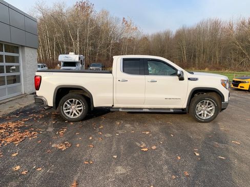 Used 2019 GMC Sierra 1500 SLT w/ SLT Premium Package image 21