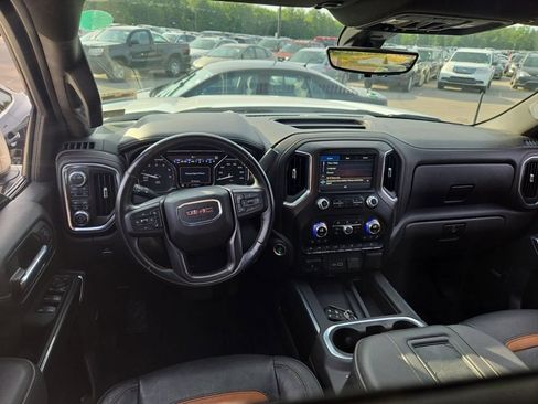 Used 2021 GMC Sierra 1500 AT4 w/ AT4 Premium Package AWD/4WD image 7
