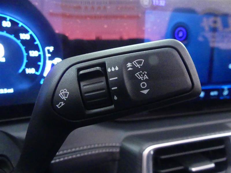Used 2025 Ford Mustang Premium RWD image 19