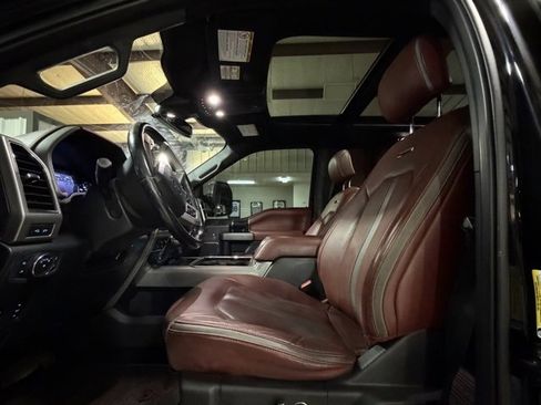 Used 2022 Ford F250 Platinum image 9