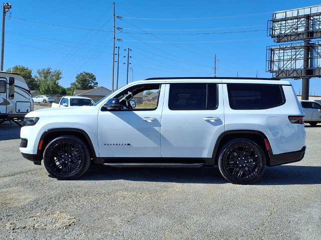 Used 2025 Jeep Wagoneer Series II w/ Convenience Group I AWD/4WD image 18
