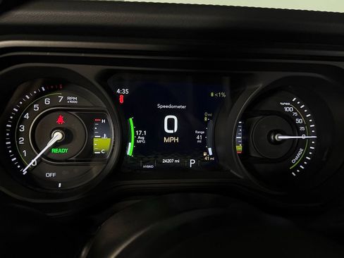 Used 2024 Jeep Wrangler Unlimited Rubicon 4xe AWD/4WD image 19