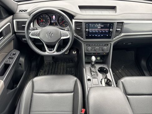 Used 2021 Volkswagen Atlas Cross Sport SE FWD image 22