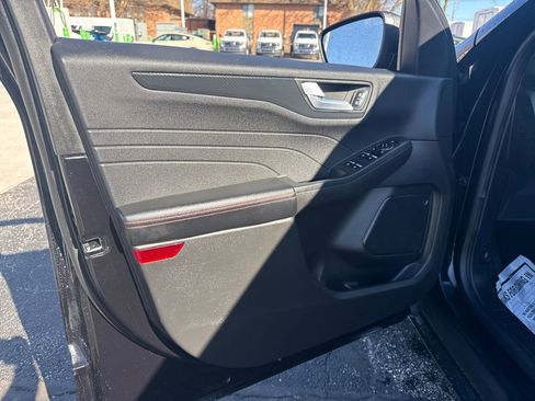 Used 2023 Ford Escape ST-Line image 26