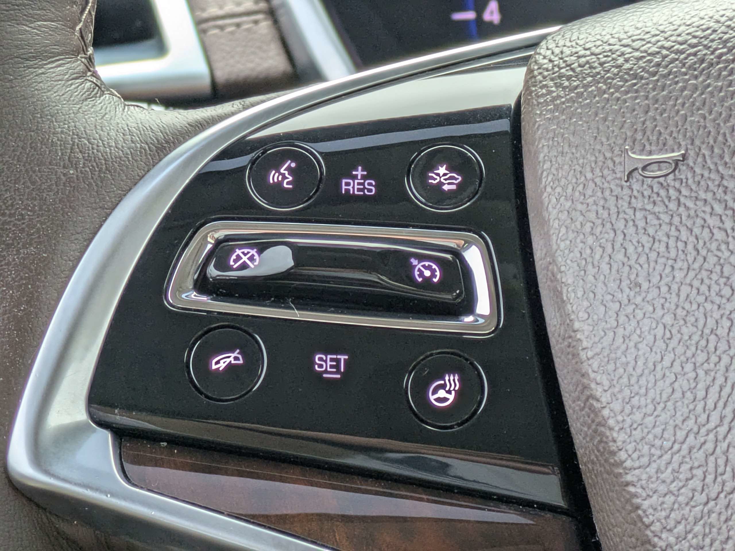 Used 2015 Cadillac SRX Performance w/ Driver Assist Package FWD image 25