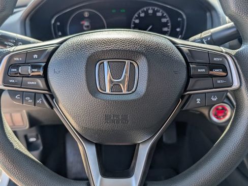 Used 2018 Honda Accord LX image 18