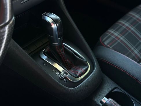 Used 2011 Volkswagen GTI Autobahn FWD image 42