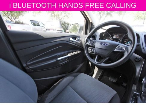 Used 2019 Ford Escape SE FWD image 9