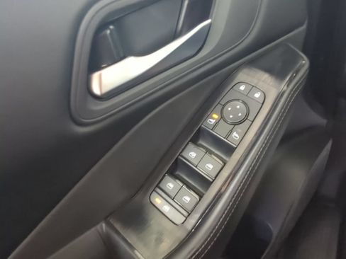 Used 2025 Nissan Rogue SV AWD/4WD image 14