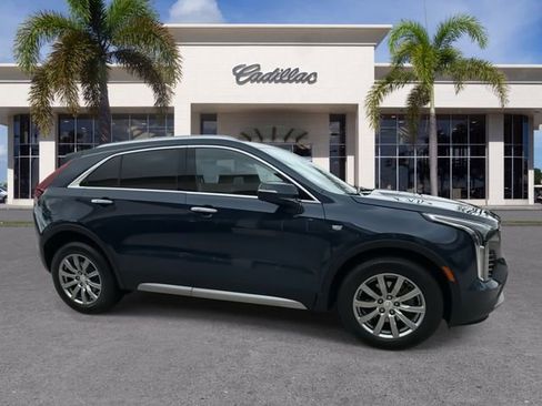Used 2021 Cadillac XT4 Premium Luxury image 17