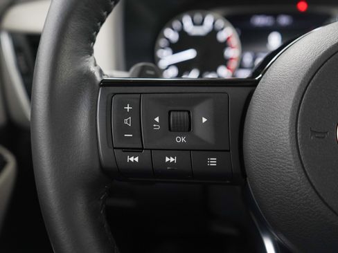 Used 2023 Nissan Rogue SV w/ SV Premium B Package image 27