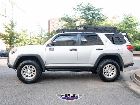 Used 2011 Toyota 4Runner SR5 image 4