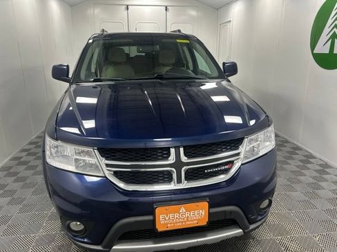 Used 2017 Dodge Journey SXT w/ Premium Group AWD/4WD image 2