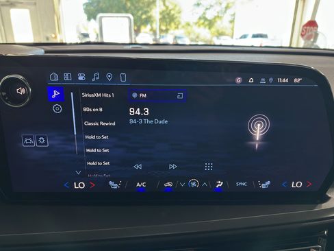 New 2026 Chevrolet Traverse LT w/ Midnight/Sport Edition image 18