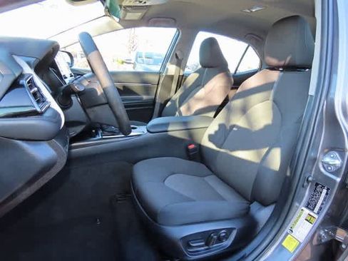 Used 2023 Toyota Camry LE image 12