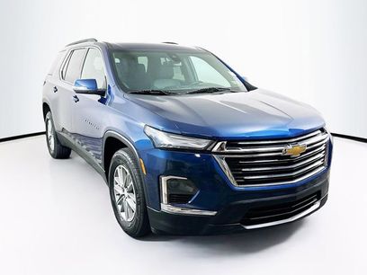 Used 2023 Chevrolet Traverse LT