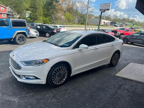 Used 2017 Ford Fusion SE w/ Equipment Group 202A AWD/4WD image 10
