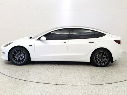 Used 2021 Tesla Model 3 Long Range image 4